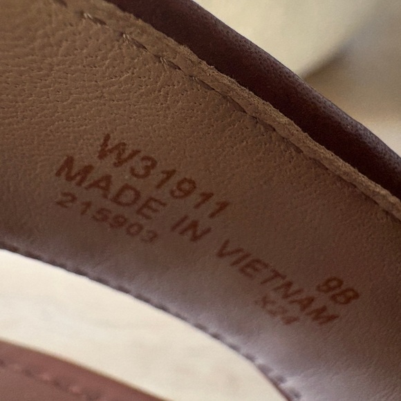 Cole Haan size 9 espadrilles - Picture 8 of 15